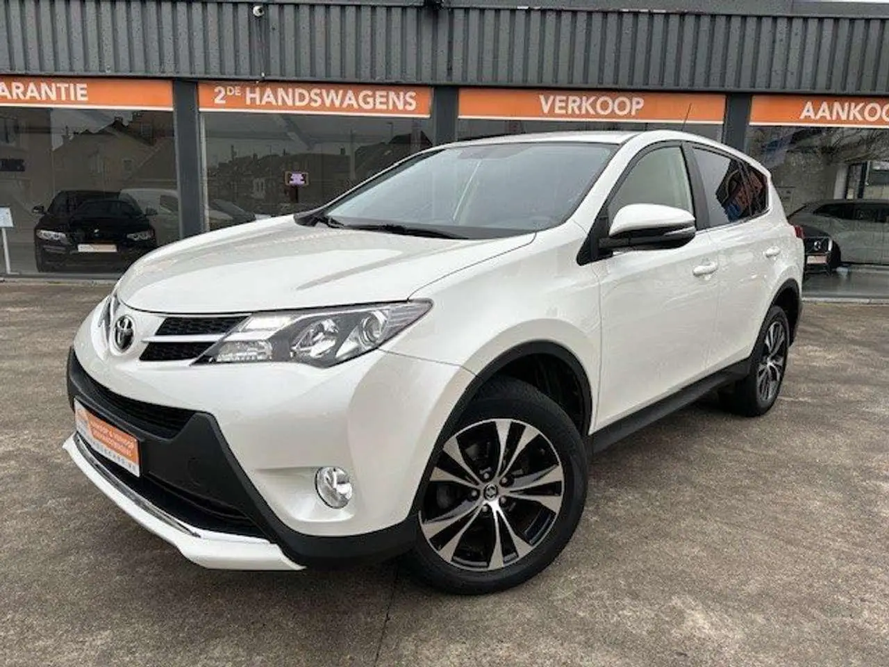 Photo 1 : Toyota Rav4 2015 Petrol