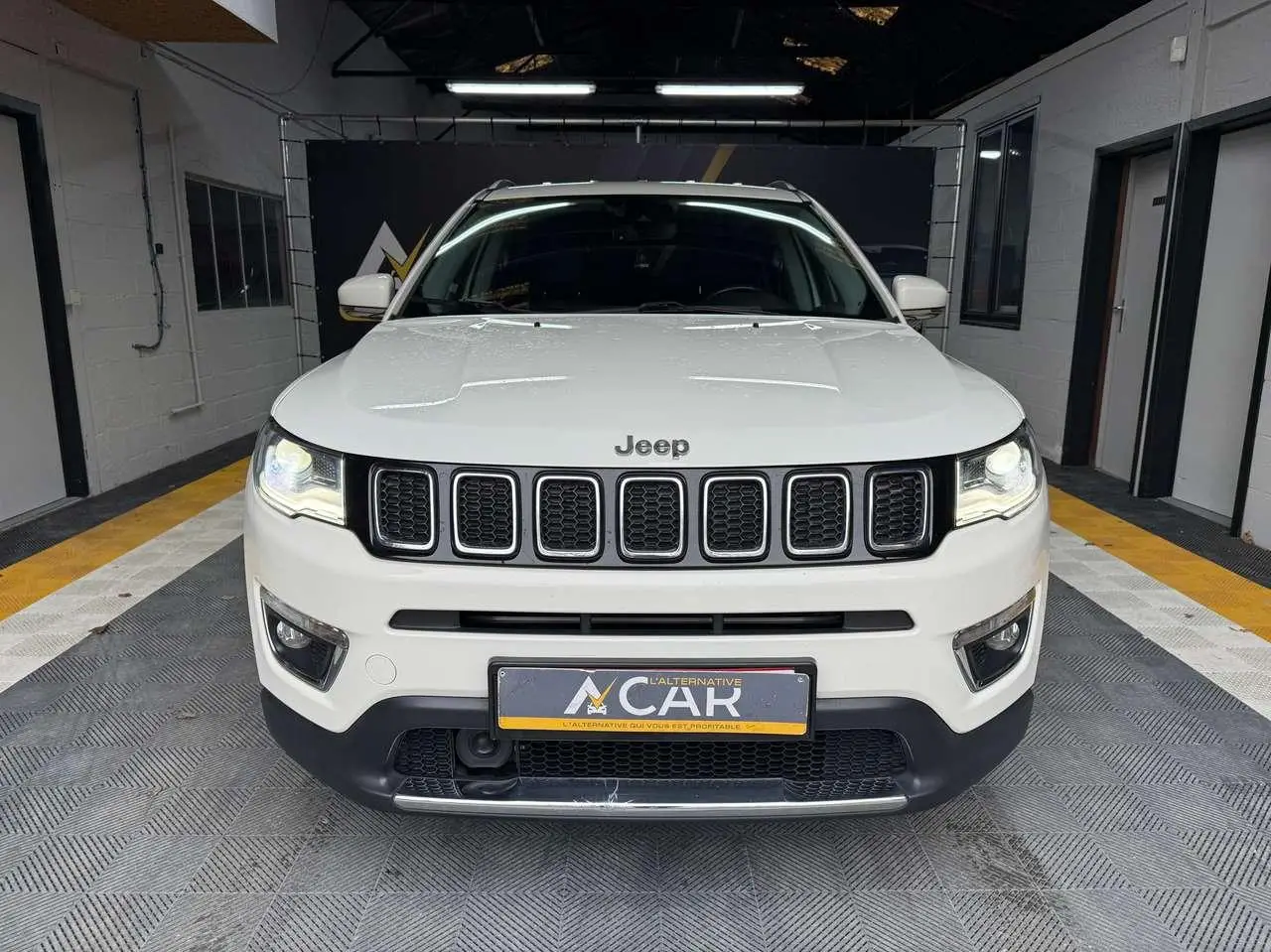 Photo 1 : Jeep Compass 2020 Petrol