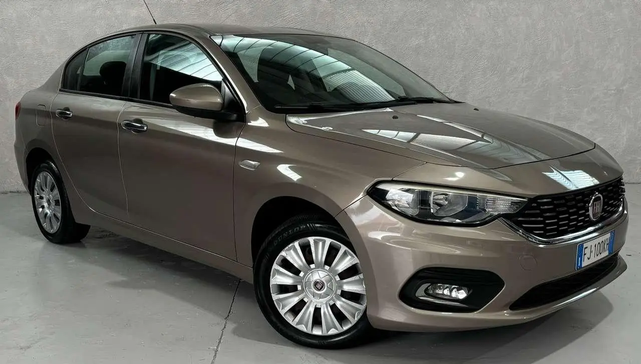 Photo 1 : Fiat Tipo 2017 Essence