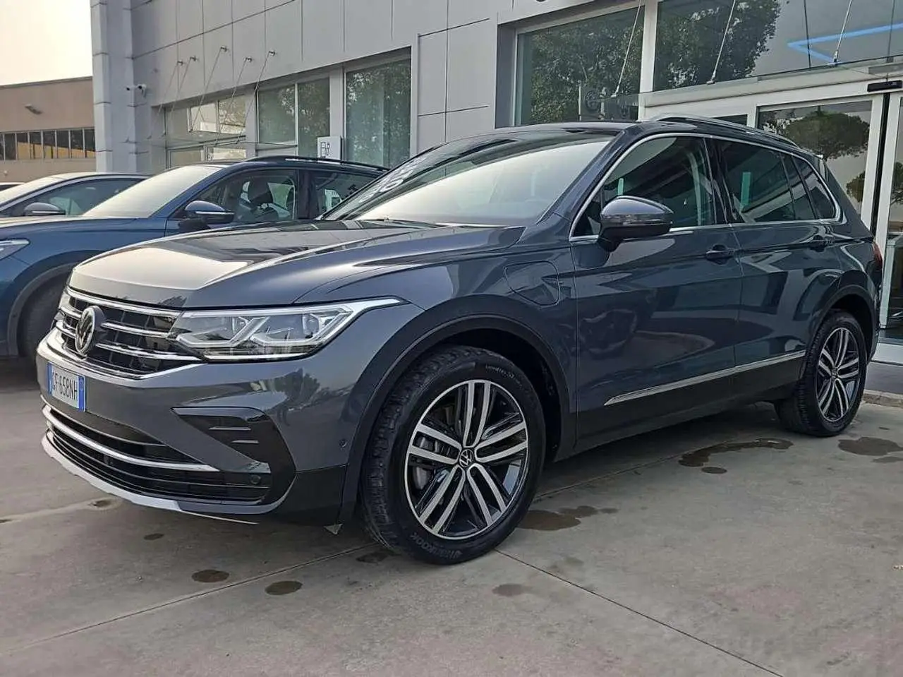 Photo 1 : Volkswagen Tiguan 2021 Hybrid