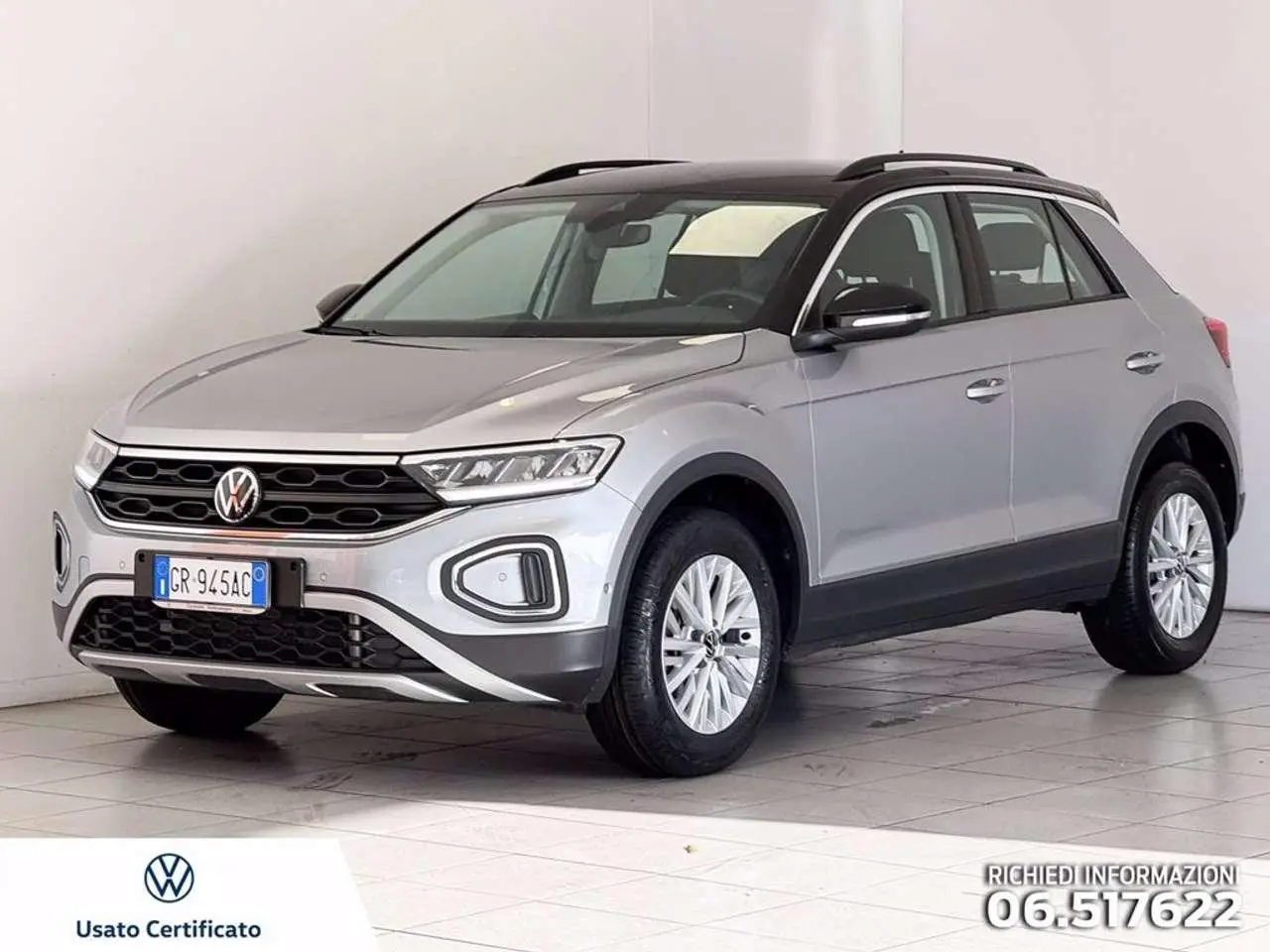 Photo 1 : Volkswagen T-roc 2023 Essence