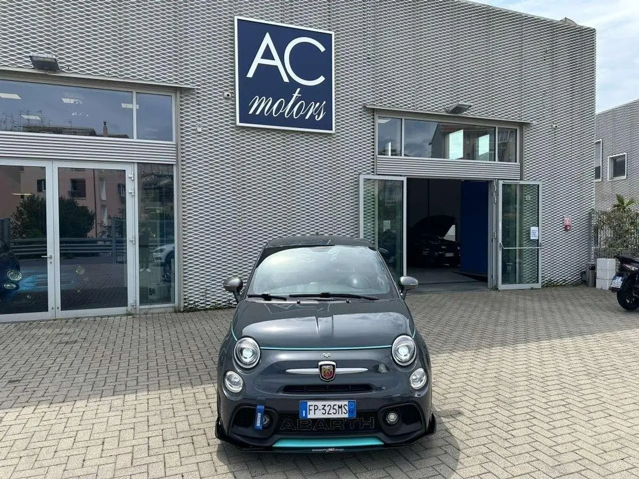 Photo 1 : Abarth 595 2018 Essence