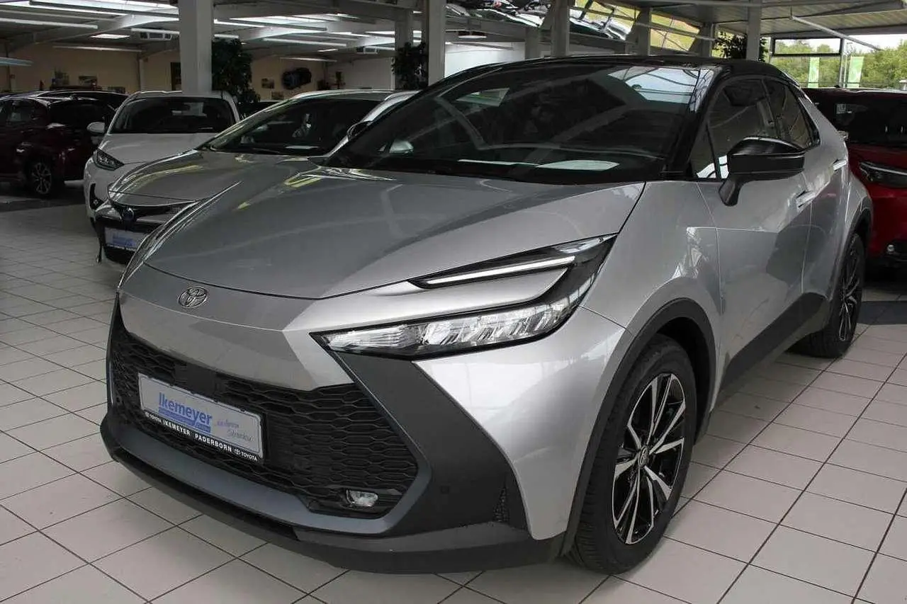 Photo 1 : Toyota C-hr 2024 Hybride