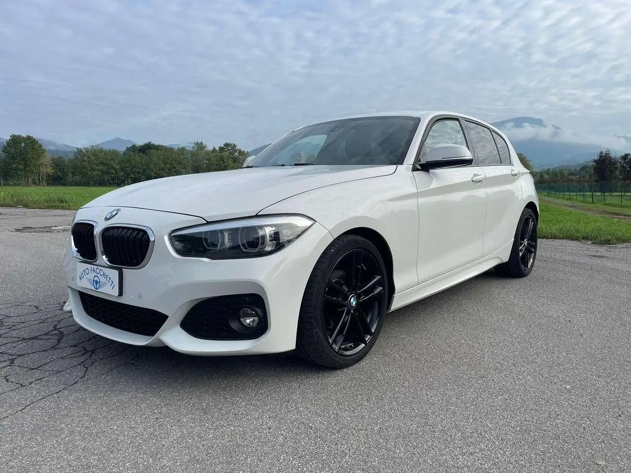 Photo 1 : Bmw Serie 1 2018 Petrol