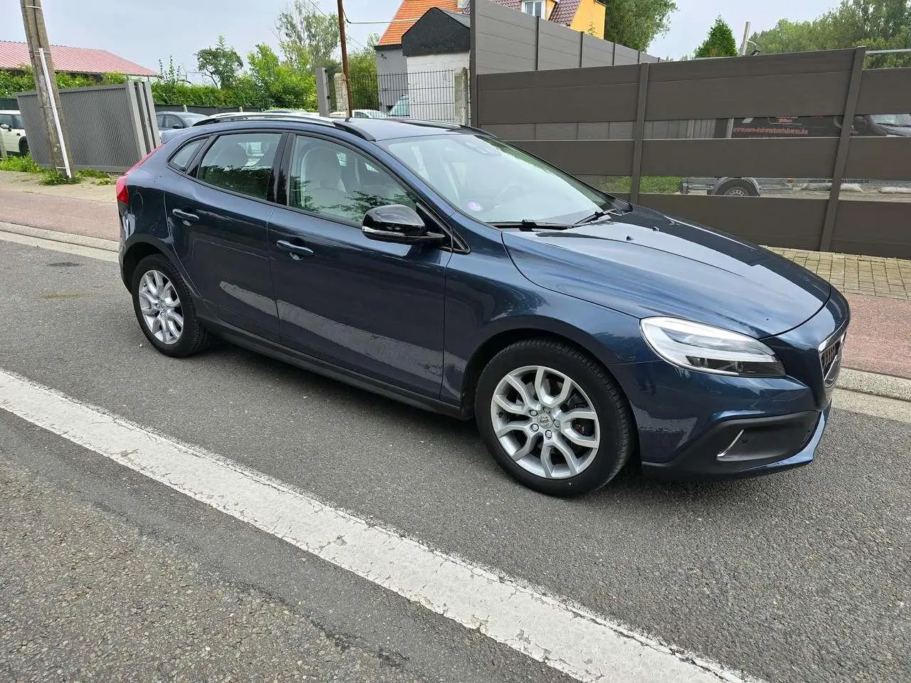 Photo 1 : Volvo V40 2019 Petrol