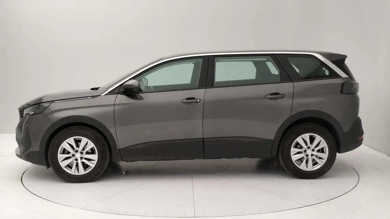 Photo 1 : Peugeot 5008 2021 Diesel