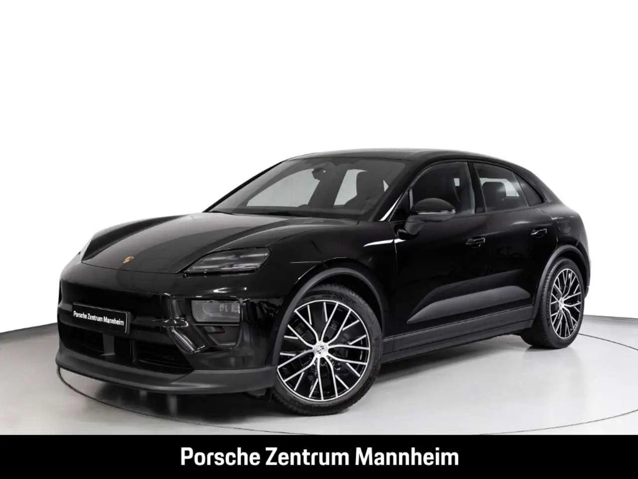 Photo 1 : Porsche Macan 2024 Electric