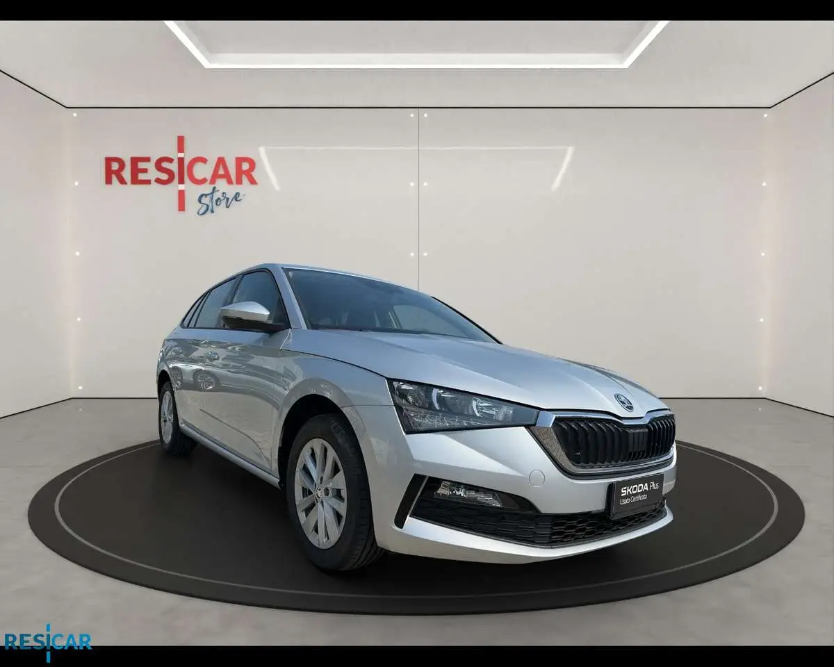 Photo 1 : Skoda Scala 2024 Essence