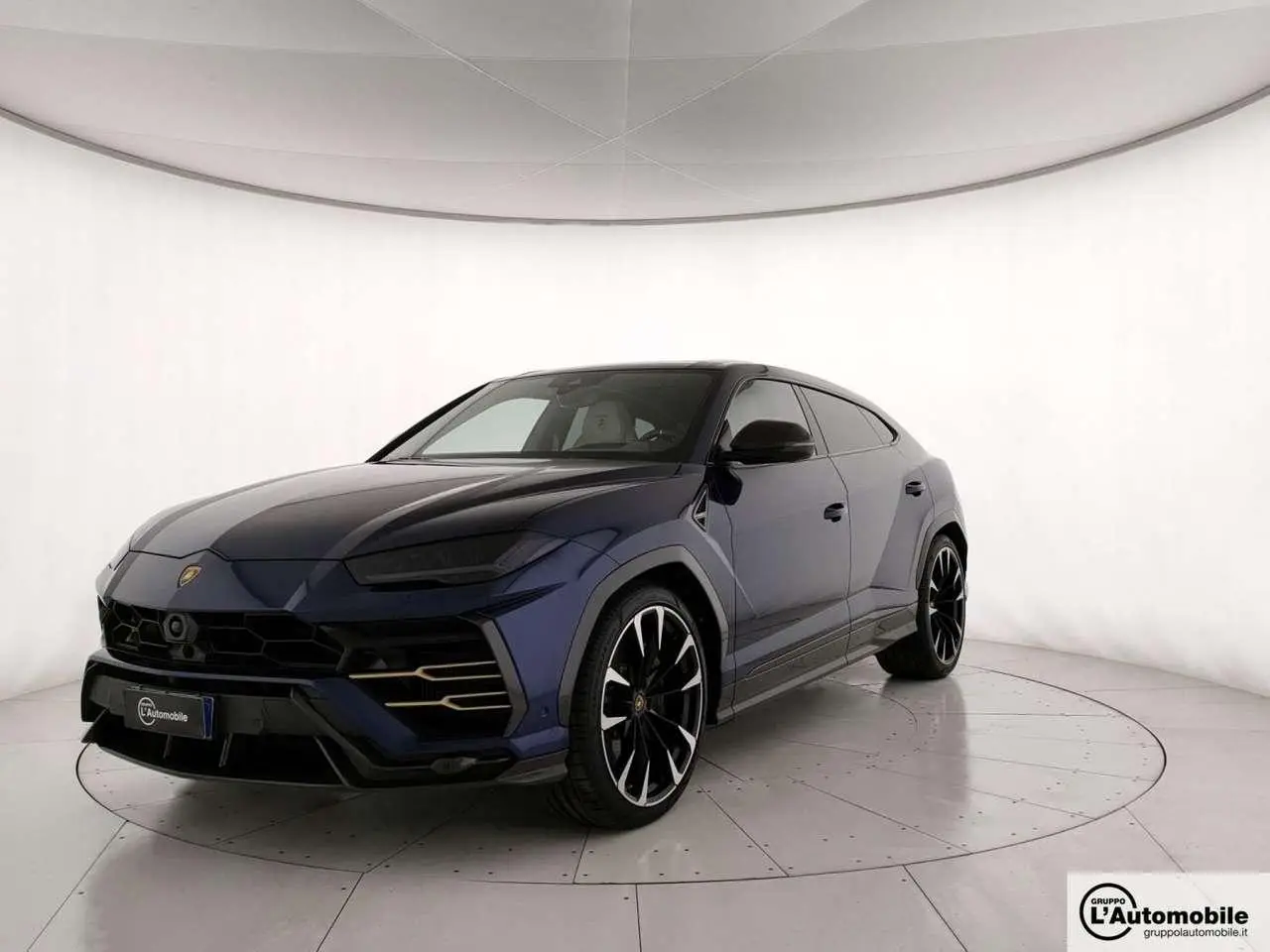 Photo 1 : Lamborghini Urus 2022 Essence