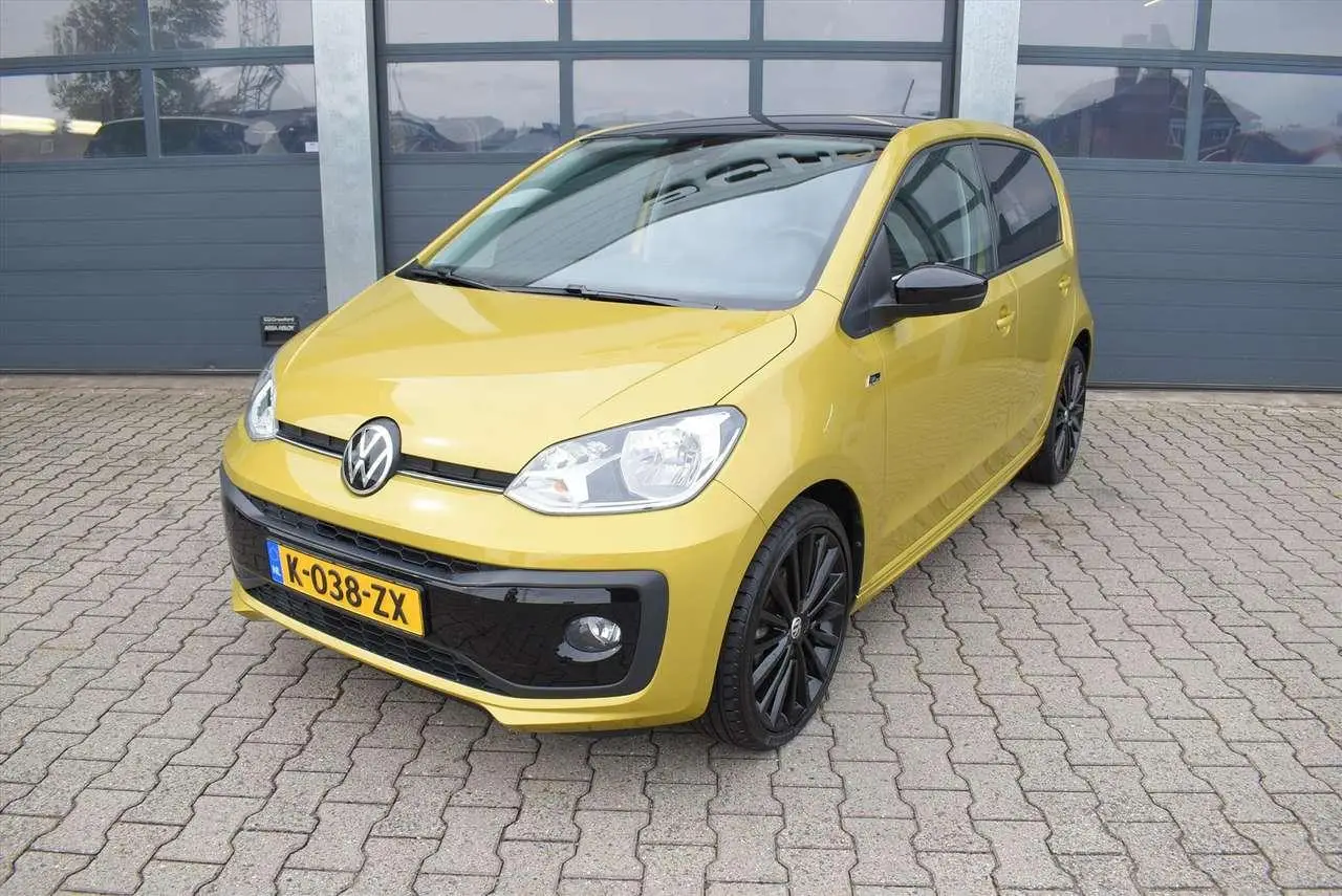 Photo 1 : Volkswagen Up! 2021 Essence