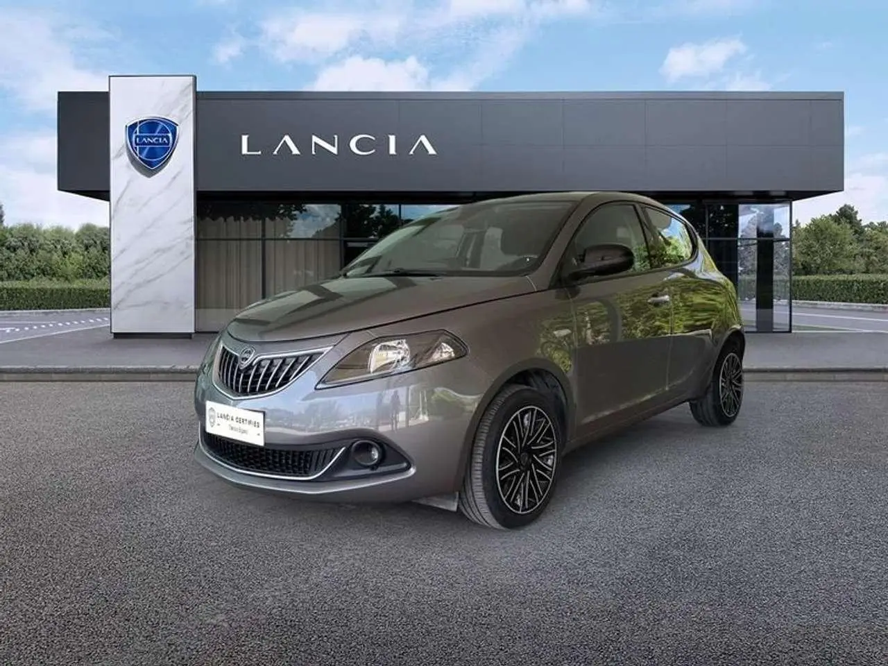 Photo 1 : Lancia Ypsilon 2022 Essence