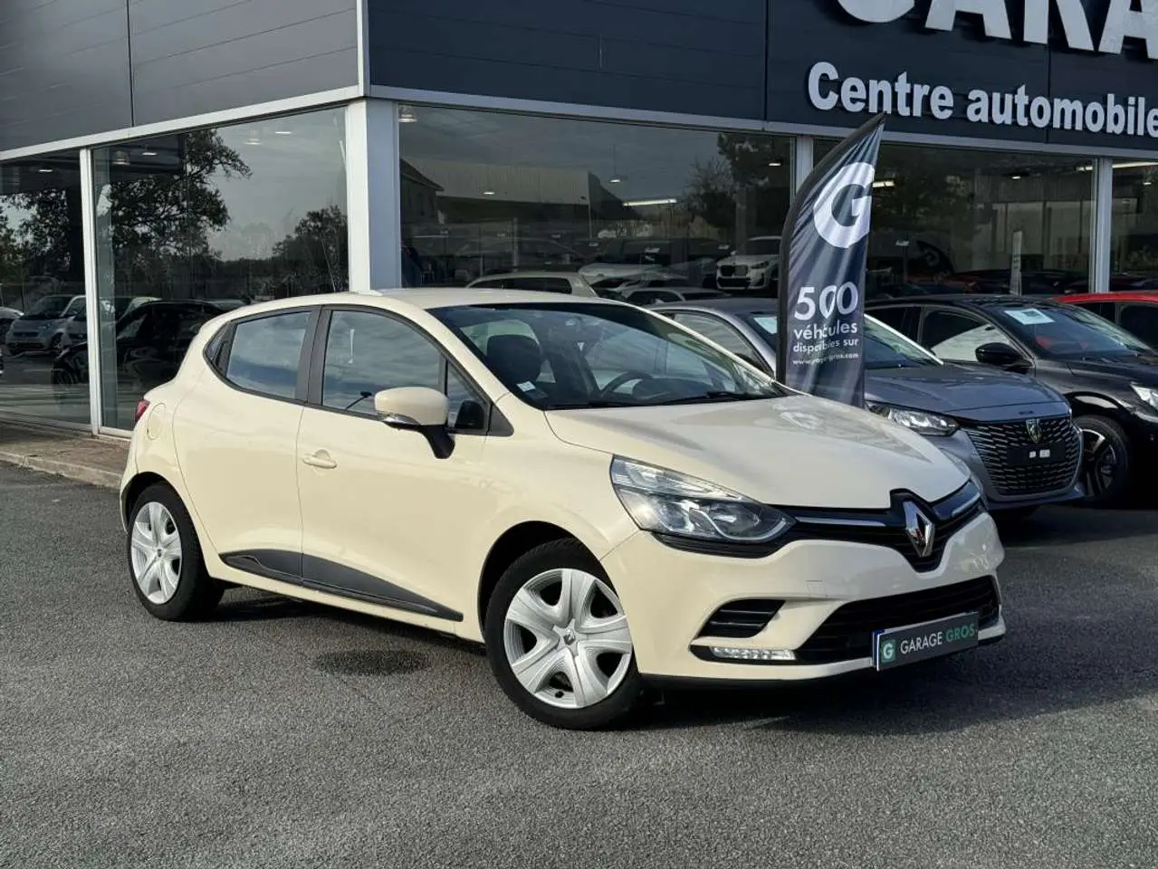 Photo 1 : Renault Clio 2016 Petrol