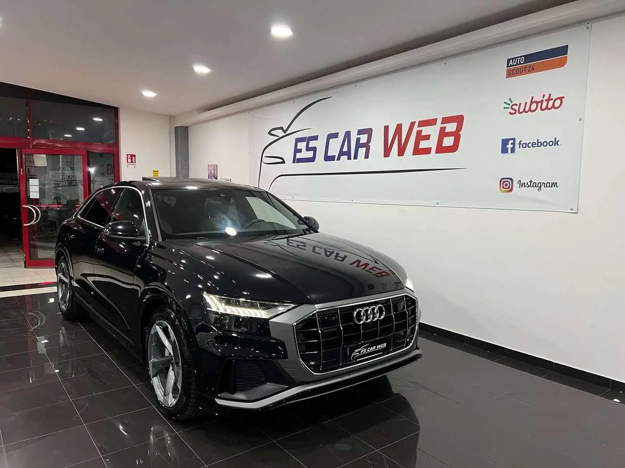 Photo 1 : Audi Q8 2020 Hybride