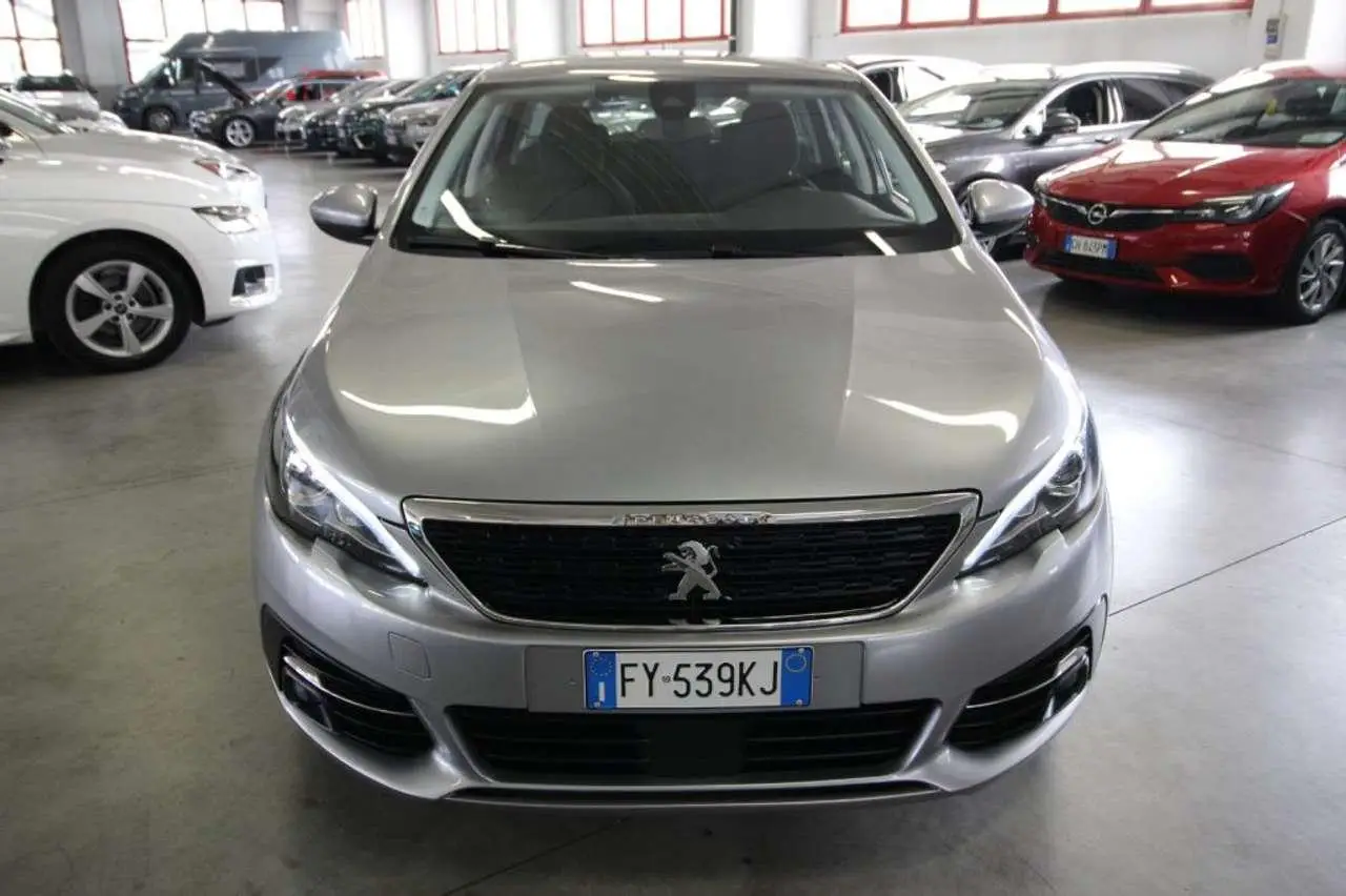 Photo 1 : Peugeot 308 2019 Diesel