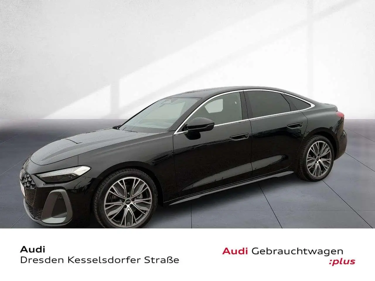 Photo 1 : Audi A5 2024 Essence