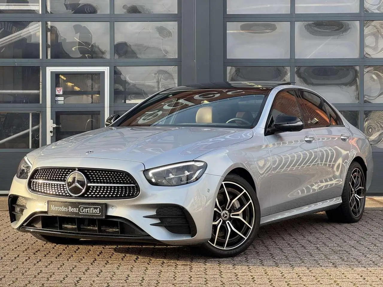 Photo 1 : Mercedes-benz Classe E 2023 Hybrid