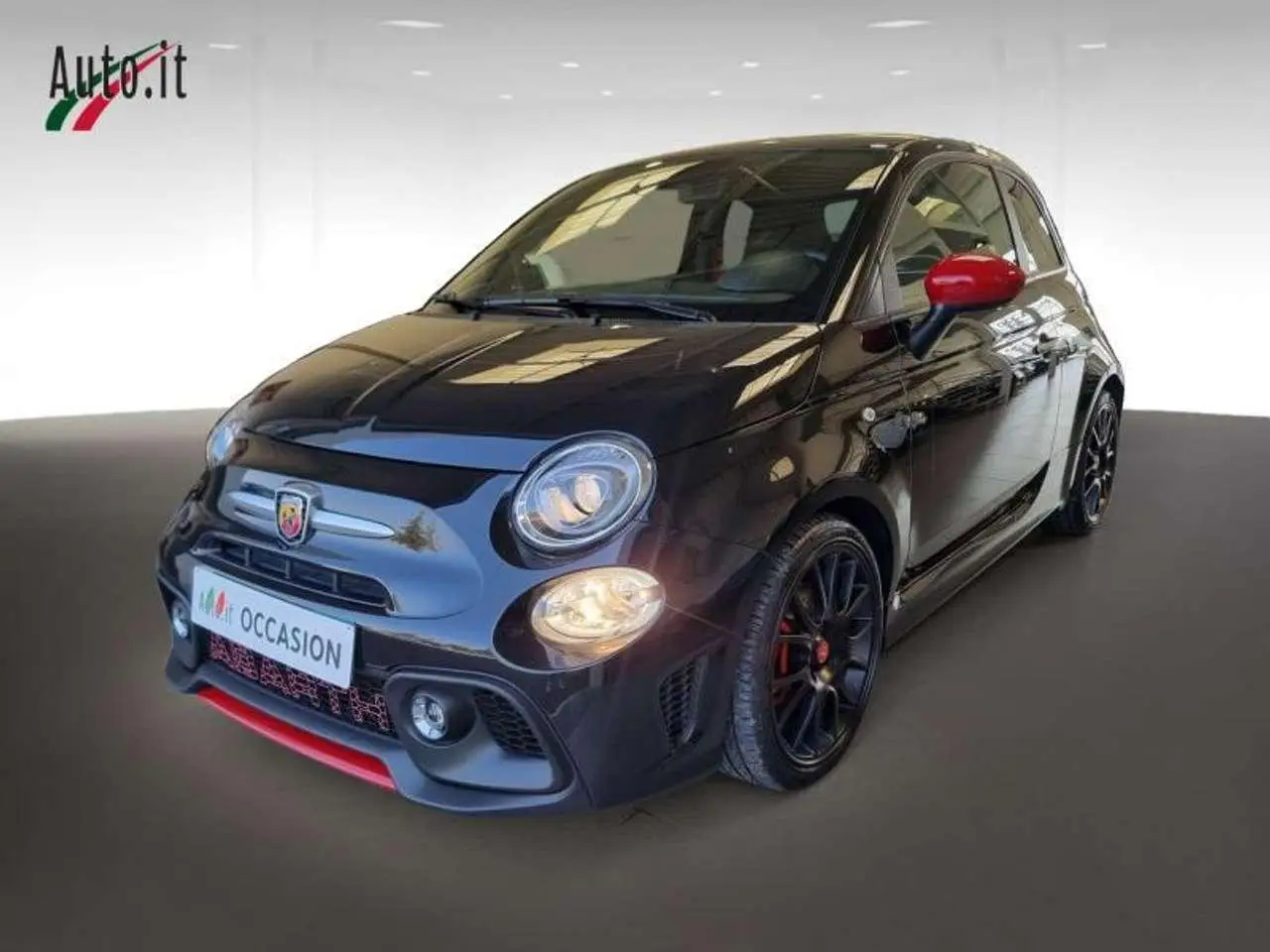 Photo 1 : Abarth 595 2023 Petrol