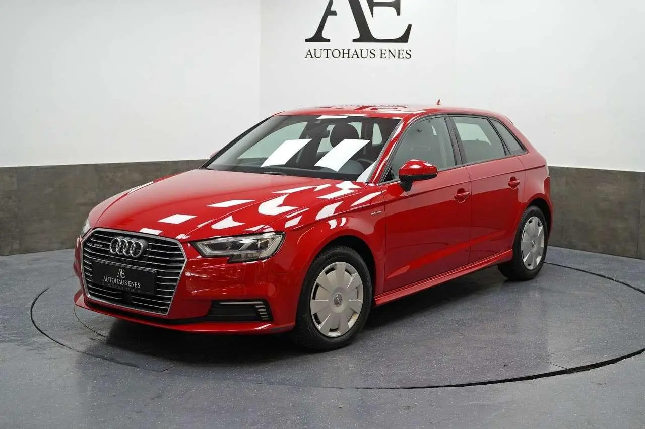 Photo 1 : Audi A3 2017 Petrol