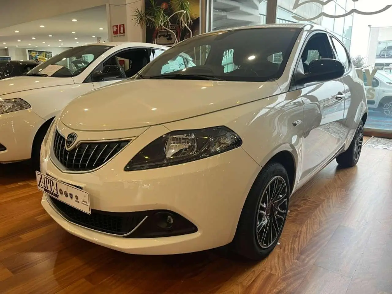 Photo 1 : Lancia Ypsilon 2023 Hybride