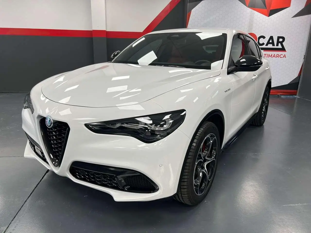 Photo 1 : Alfa Romeo Stelvio 2024 Diesel