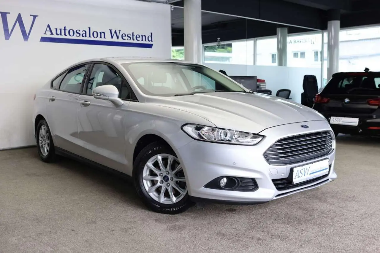 Photo 1 : Ford Mondeo 2018 Essence