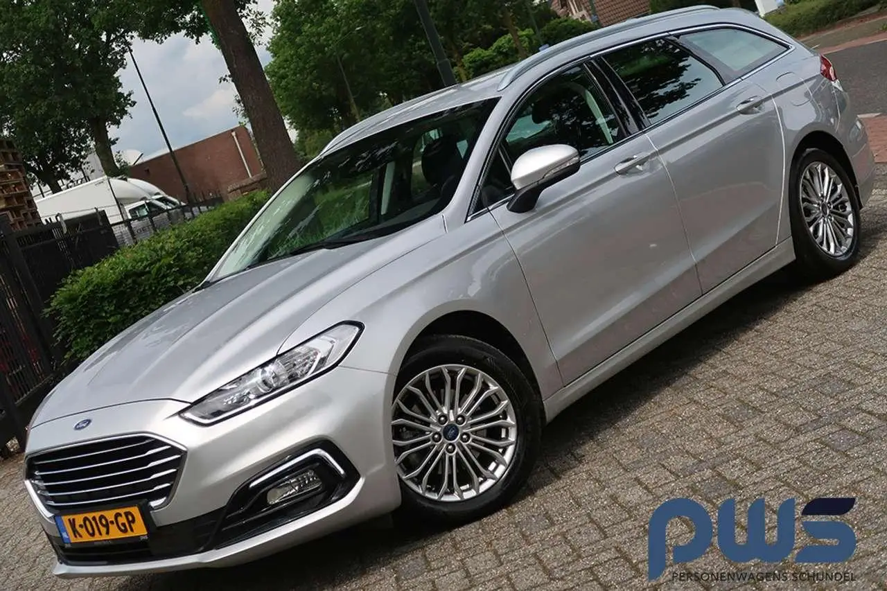 Photo 1 : Ford Mondeo 2021 Hybrid