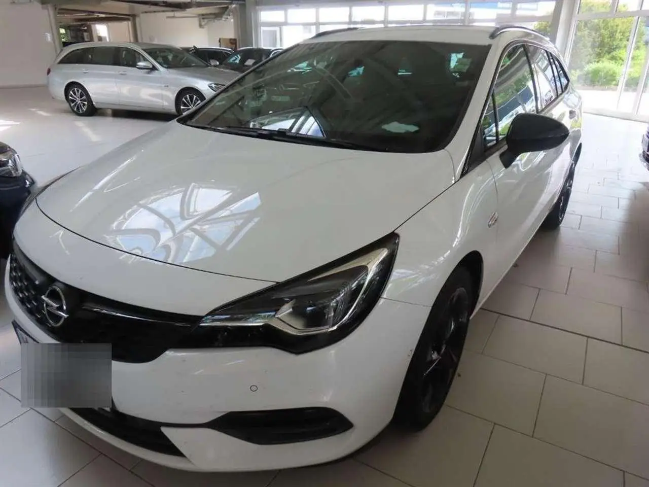 Photo 1 : Opel Astra 2022 Essence