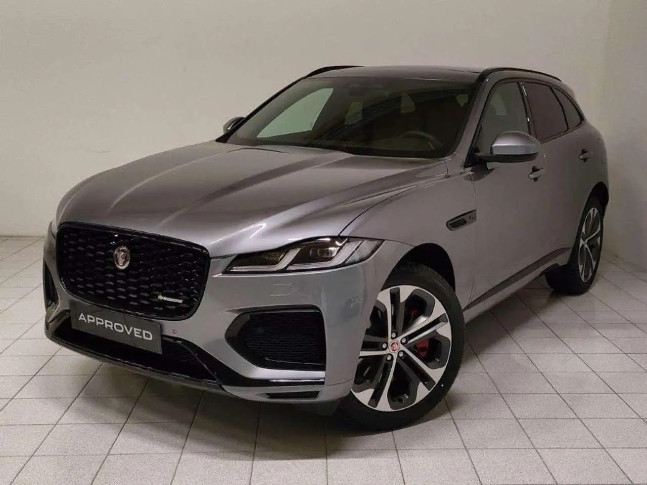 Photo 1 : Jaguar F-pace 2023 Hybride