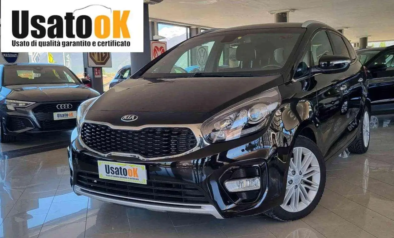 Photo 1 : Kia Carens 2017 Diesel