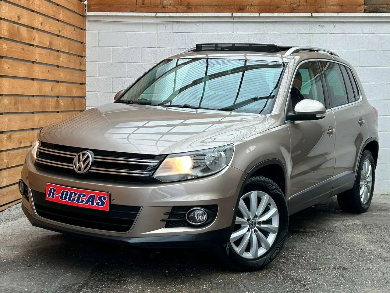 Photo 1 : Volkswagen Tiguan 2015 Petrol