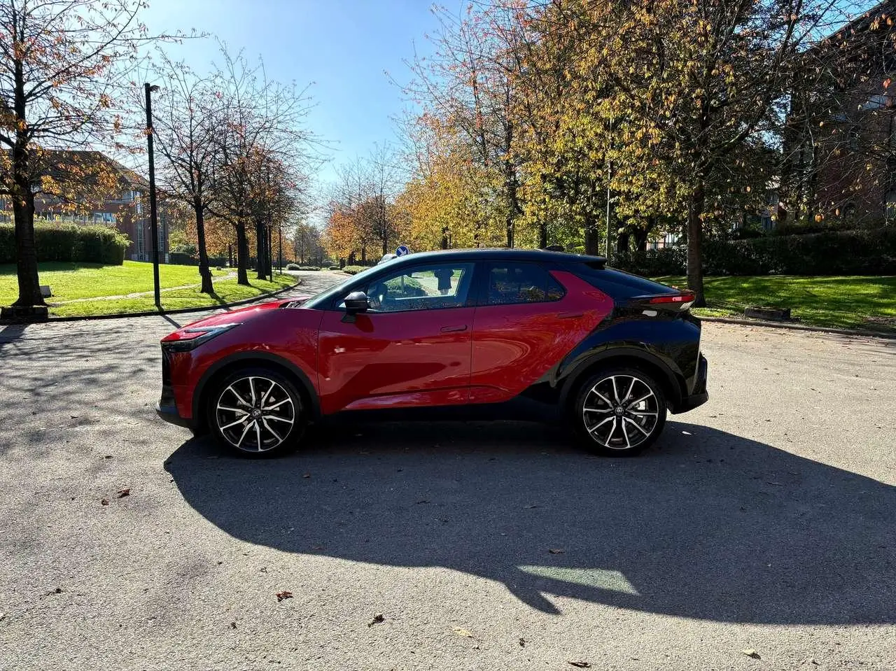 Photo 1 : Toyota C-hr 2024 Hybrid