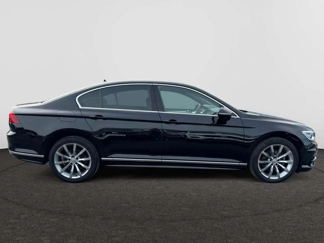 Photo 1 : Volkswagen Passat 2019 Diesel