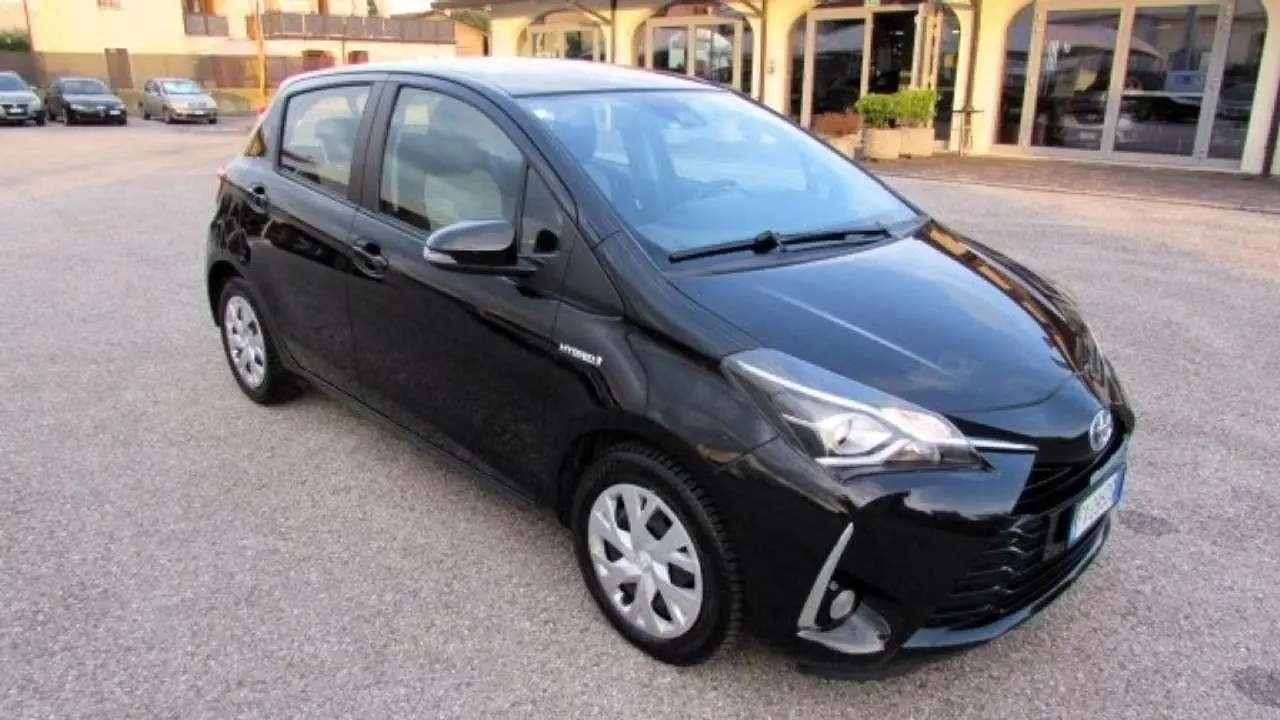 Photo 1 : Toyota Yaris 2019 Hybride