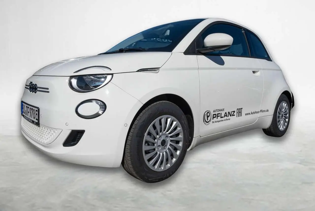 Photo 1 : Fiat 500 2023 Électrique