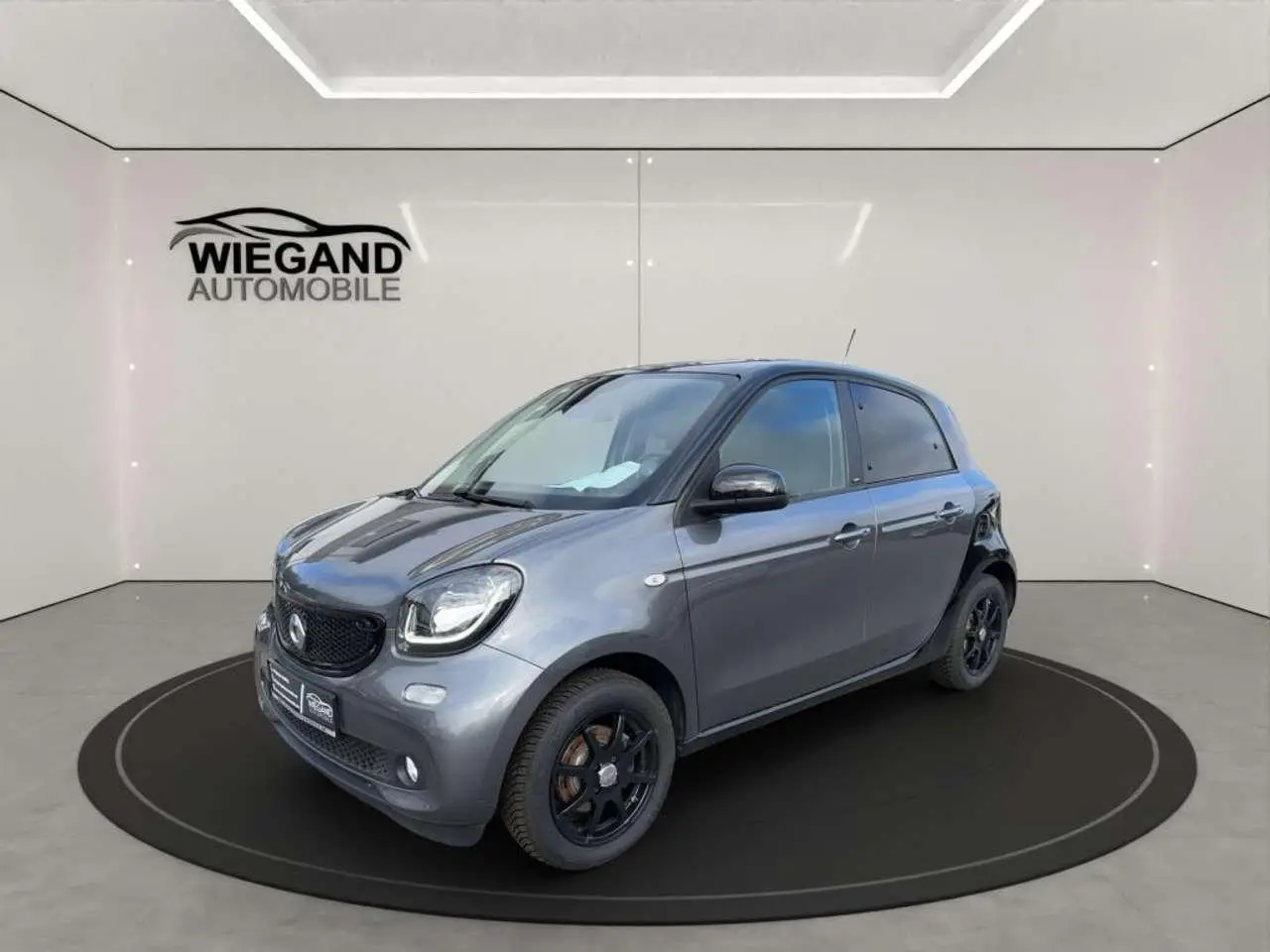 Photo 1 : Smart Forfour 2016 Petrol