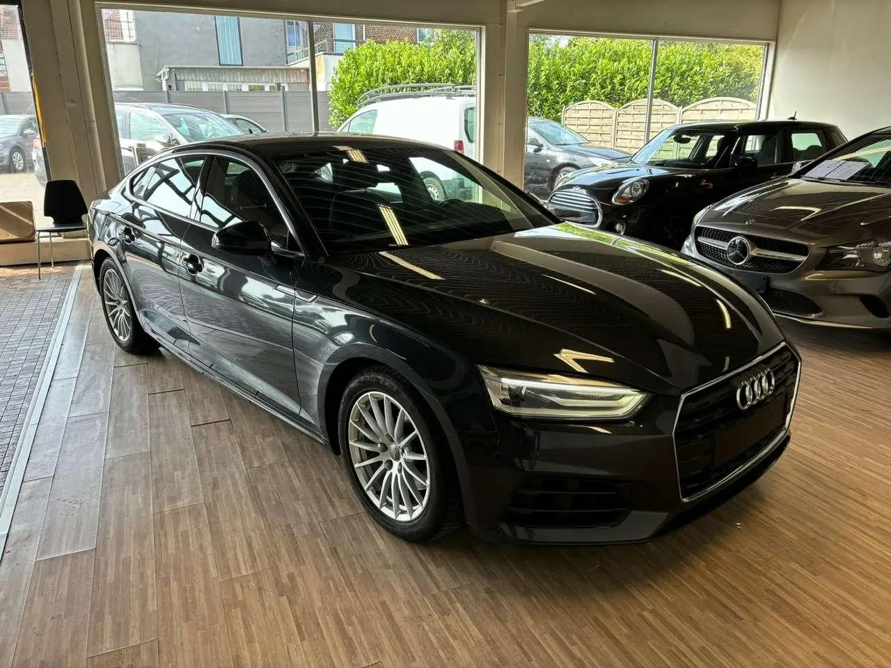 Photo 1 : Audi A5 2019 Essence