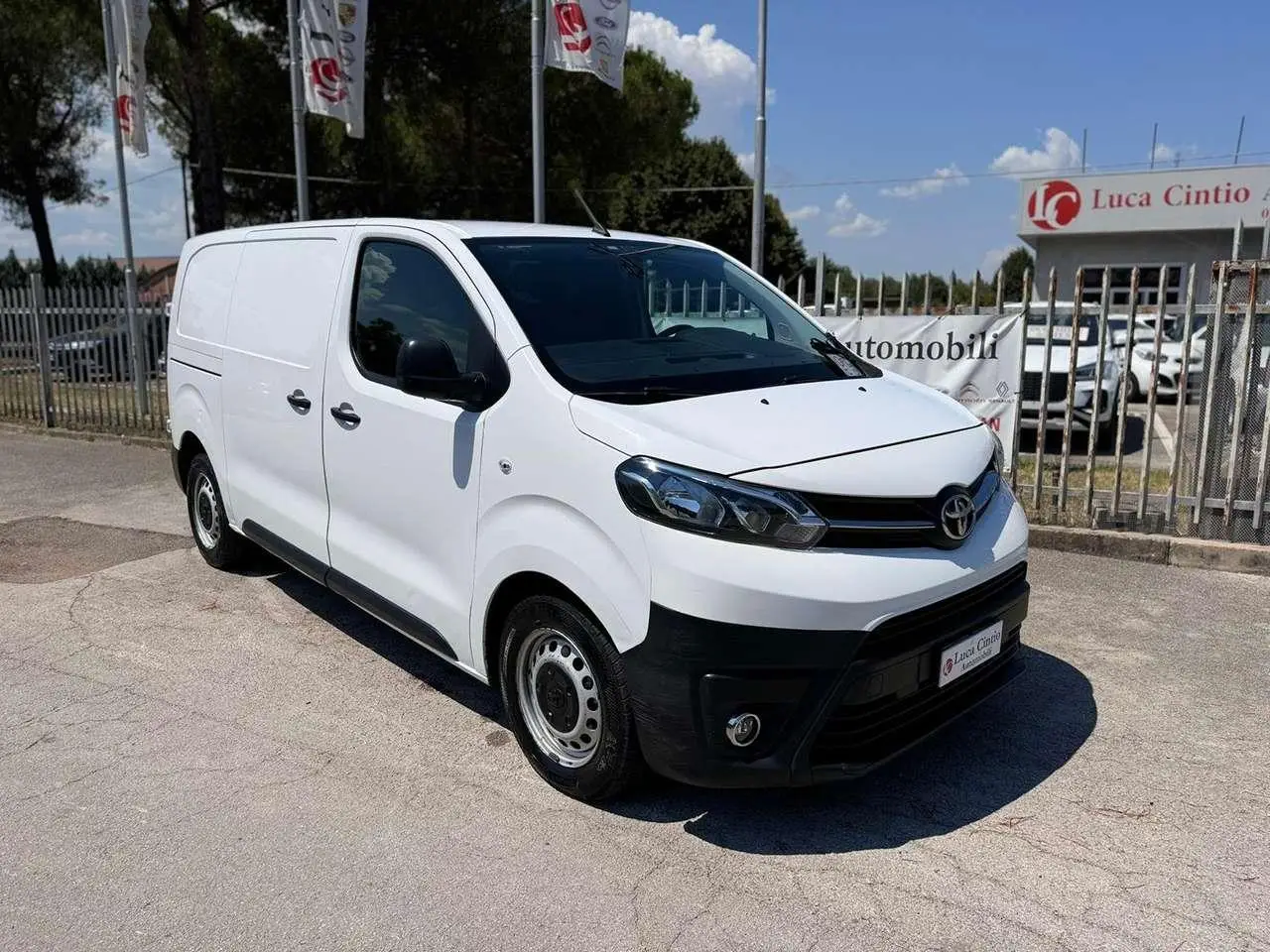 Photo 1 : Toyota Proace 2017 Diesel