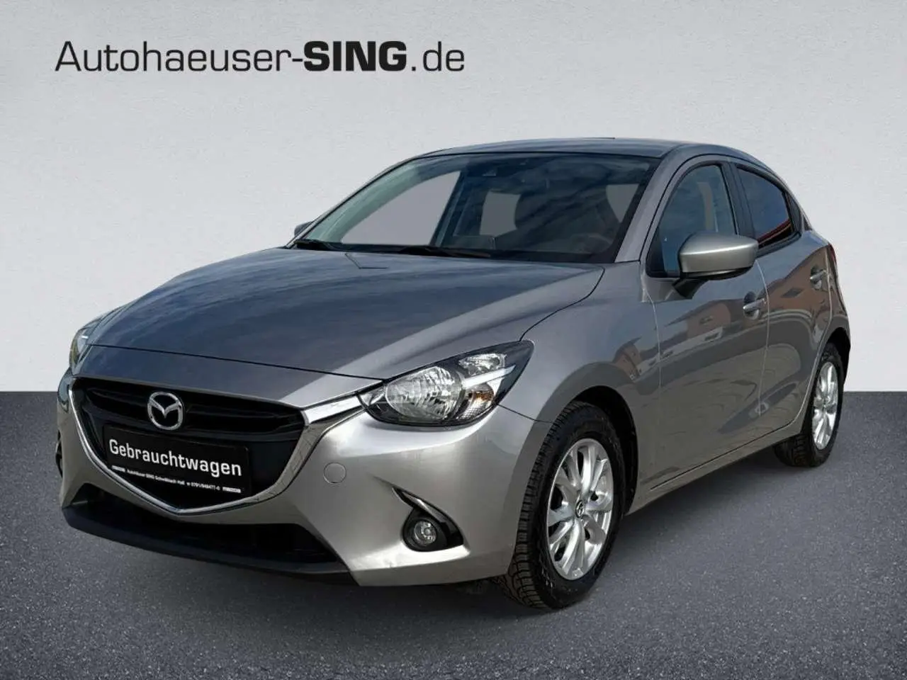 Photo 1 : Mazda 2 2015 Petrol