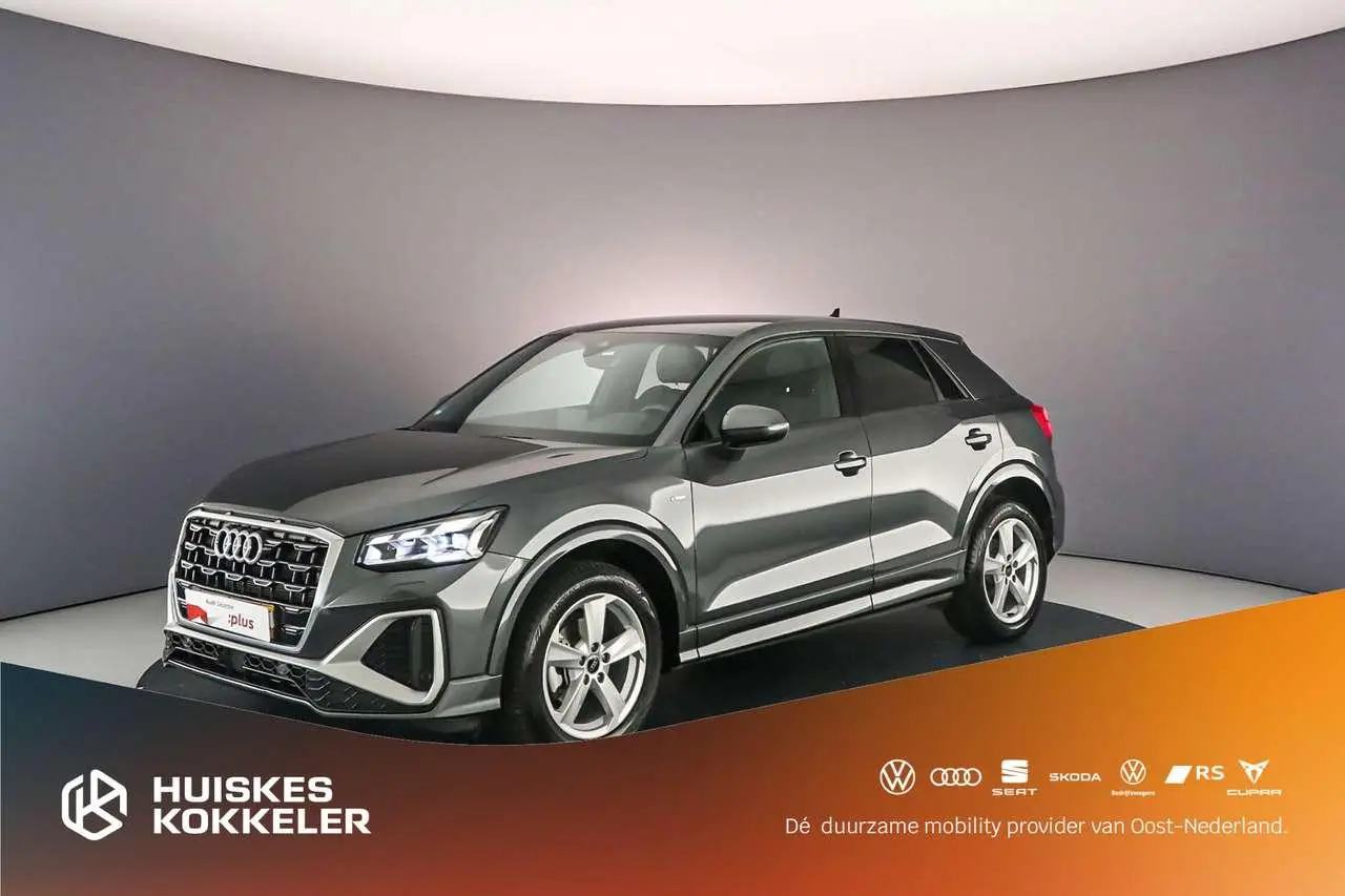 Photo 1 : Audi Q2 2024 Petrol