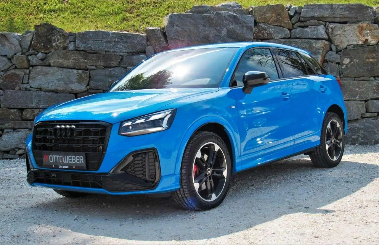 Photo 1 : Audi Q2 2023 Petrol