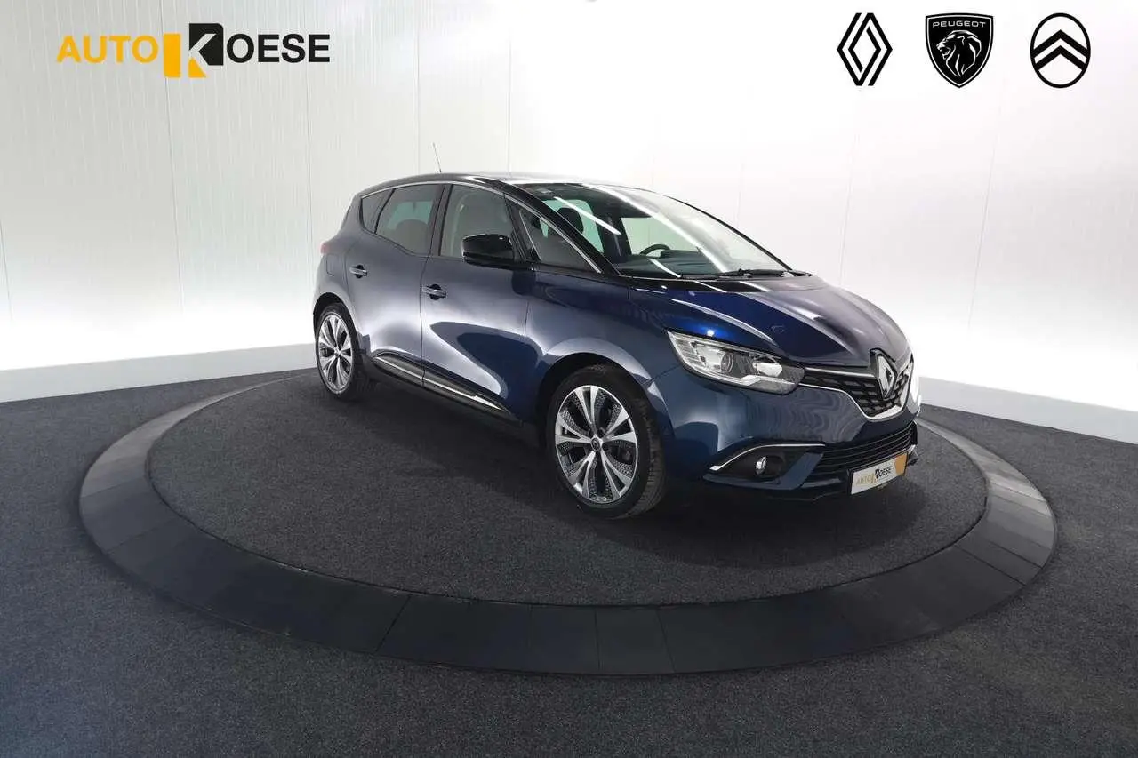 Photo 1 : Renault Scenic 2019 Essence