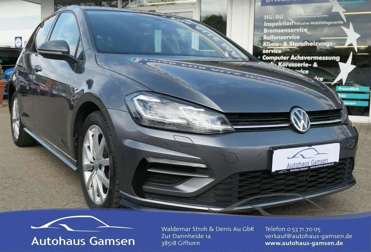 Photo 1 : Volkswagen Golf 2018 Petrol