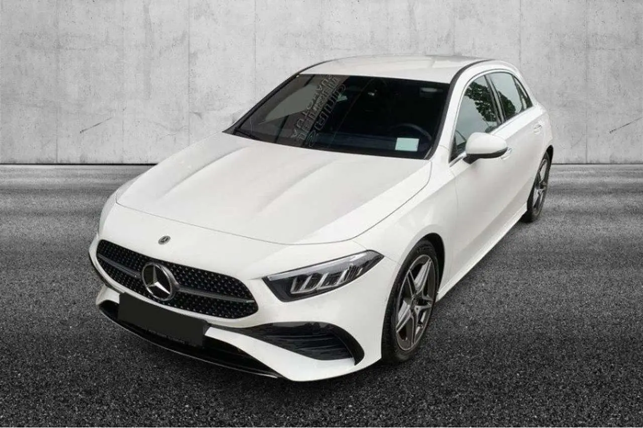 Photo 1 : Mercedes-benz Classe A 2023 Hybride