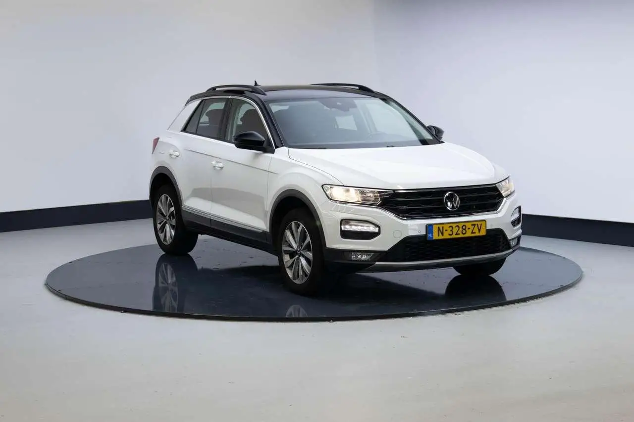 Photo 1 : Volkswagen T-roc 2020 Petrol