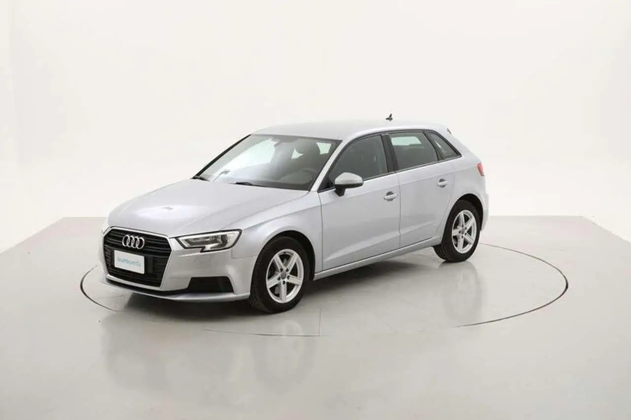 Photo 1 : Audi A3 2020 Diesel