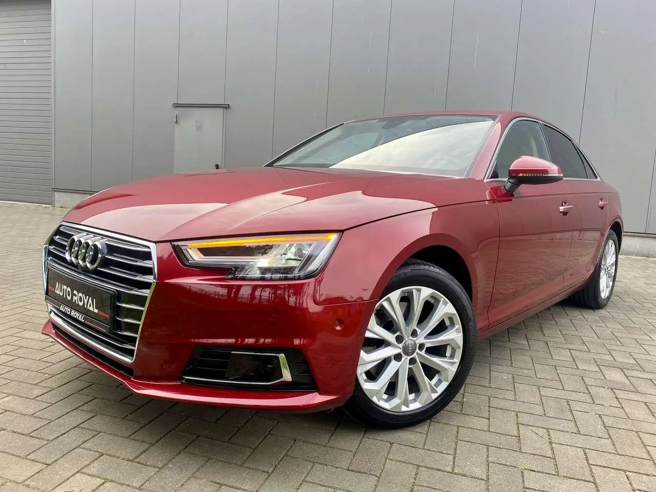 Photo 1 : Audi A4 2018 Essence