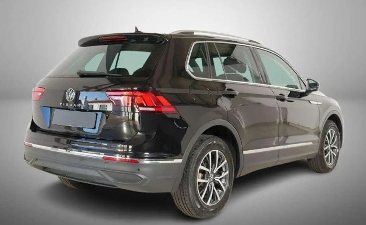 Photo 1 : Volkswagen Tiguan 2023 Petrol