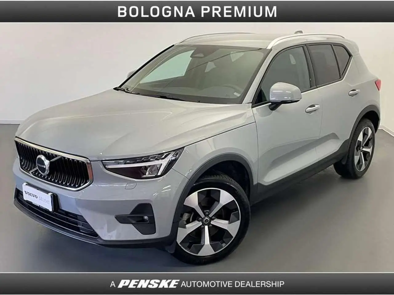 Photo 1 : Volvo Xc40 2024 Hybride