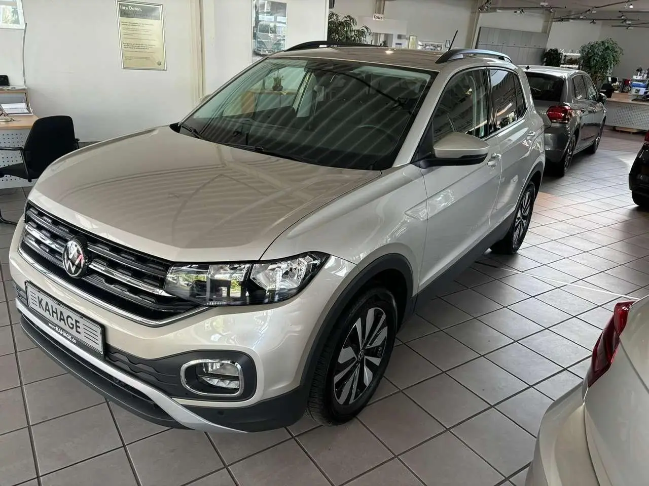 Photo 1 : Volkswagen T-cross 2023 Essence