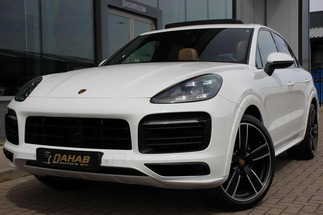 Photo 1 : Porsche Cayenne 2019 Essence